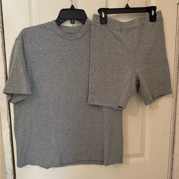 Things Between Gray Short Set Sz: S/M - Picture 15 of 16